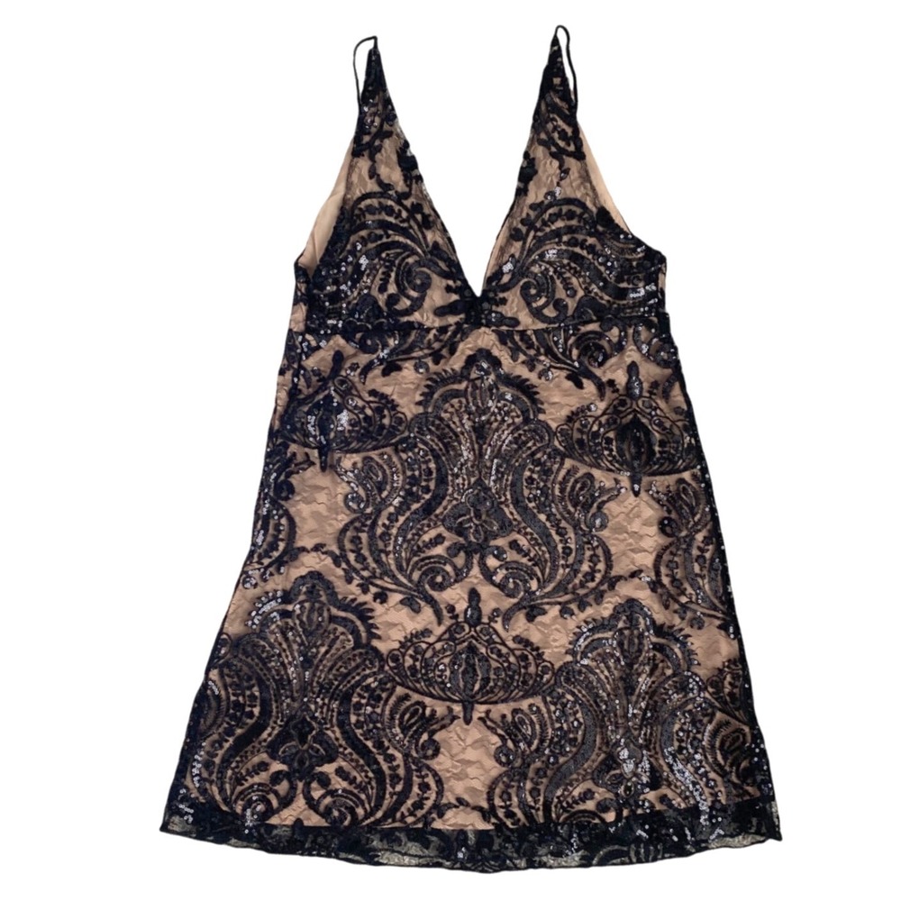 NEW FREE PEOPLE Lace Sequin V Neck Spaghetti Strap Mini Dress 6 Black Cocktail - Picture 4 of 9
